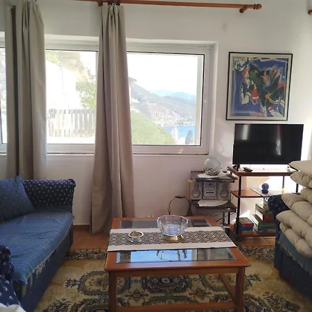 Open View 1 * Límni